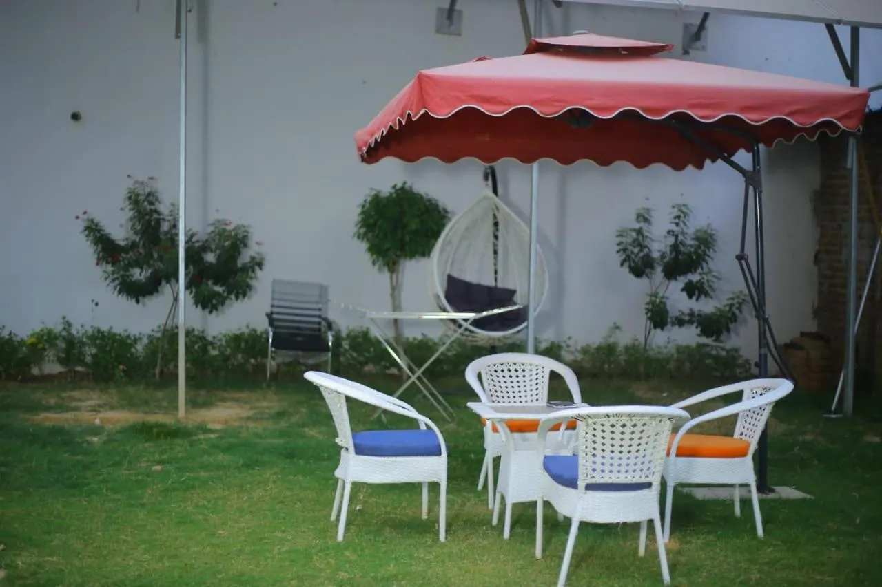 Homestay Acqua Manor Home Stay Agra